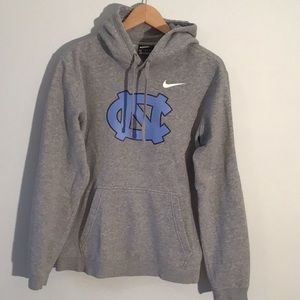 Nike UNC Gray Hoodie with Front Pouch Pocket Mens size Medium